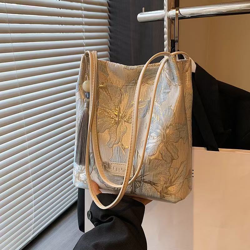 New Chinese-style bucket bag